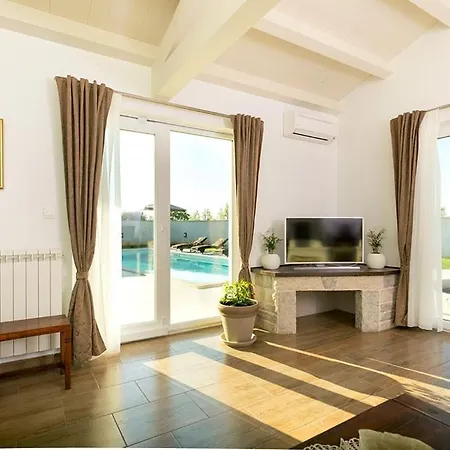 Villa Medaki