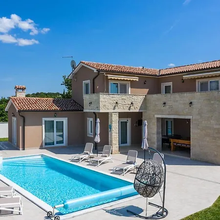 Villa Medaki Вилла Medaki