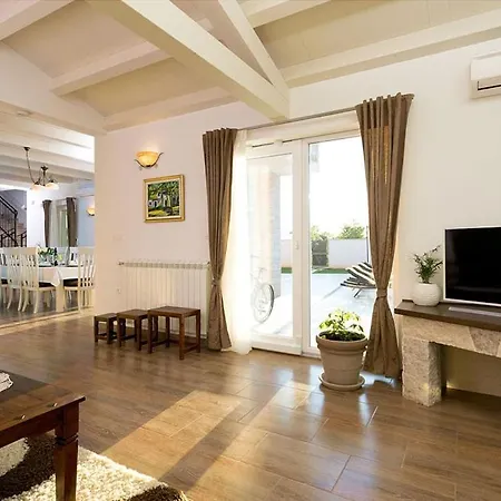 Villa Medaki Villa