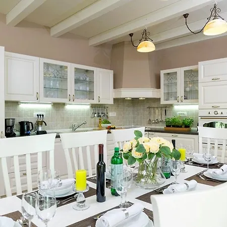 Villa Medaki Villa *
